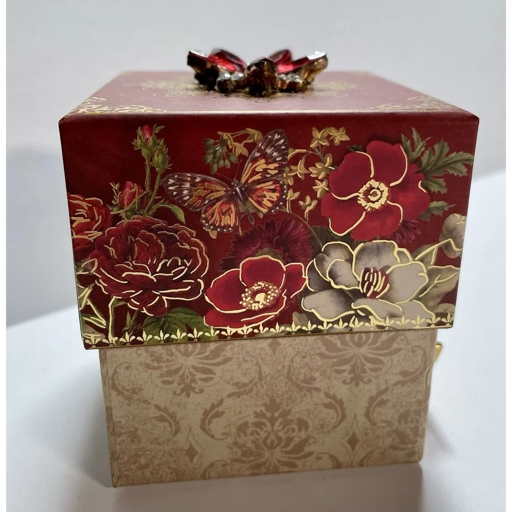 Music Box Trinket Box Wind Up Hark the Harold Angels Sing Pine Soap Box Empty